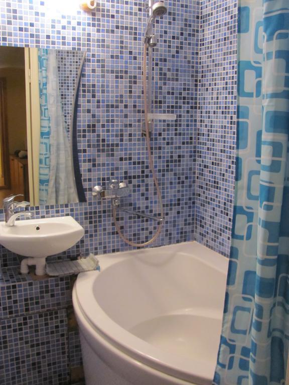 Economy Baltics Apartments - Liivamaee タリン 部屋 写真